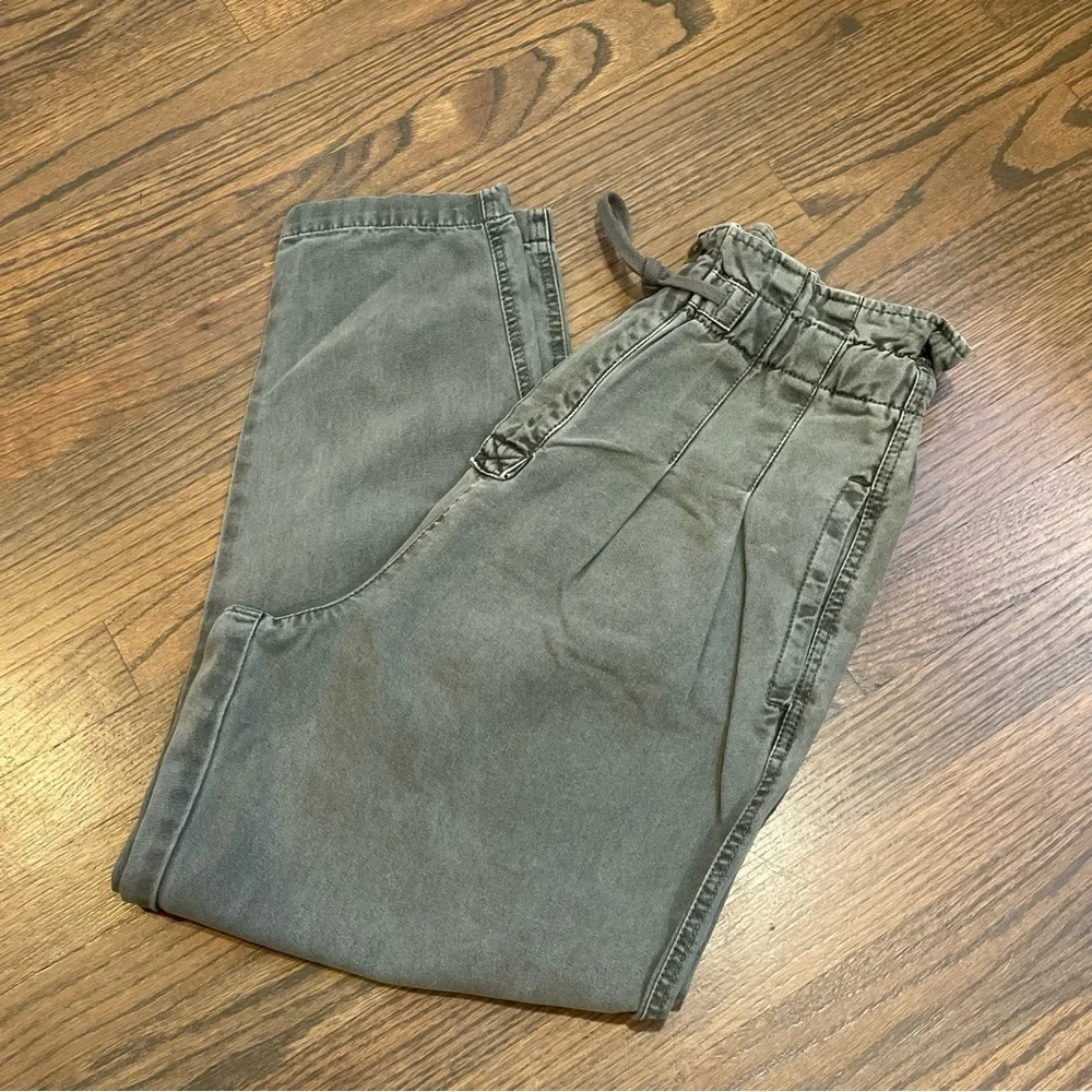 Free People Margate pleated trouser in green - Picture 4 of 10